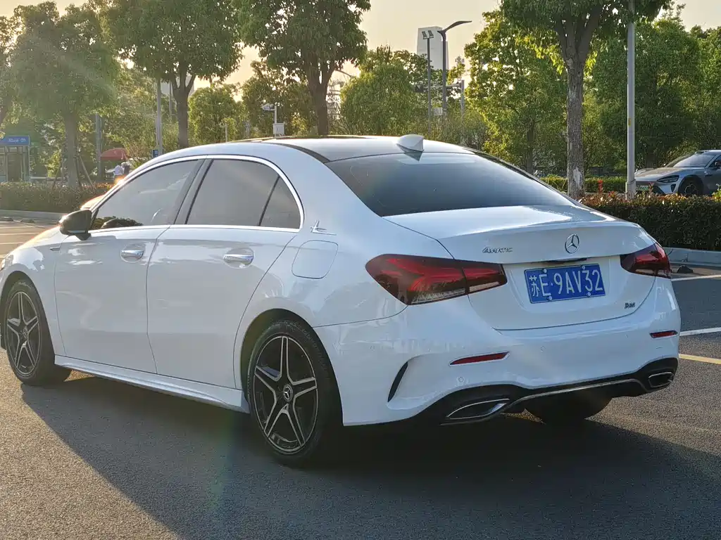 Mercedes-Benz A-Class 2019 — фото 9