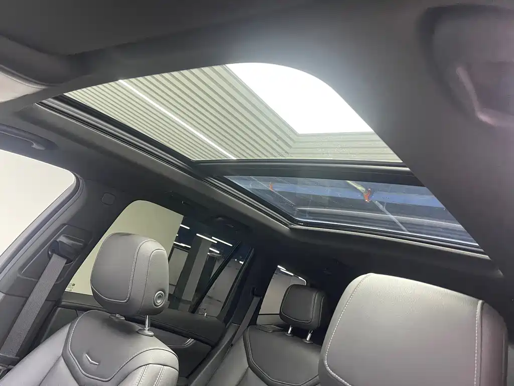 Cadillac XT6 2023 — фото 14
