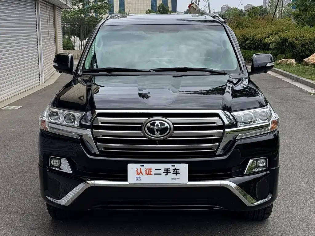 Toyota Land Cruiser 2020 — фото 2