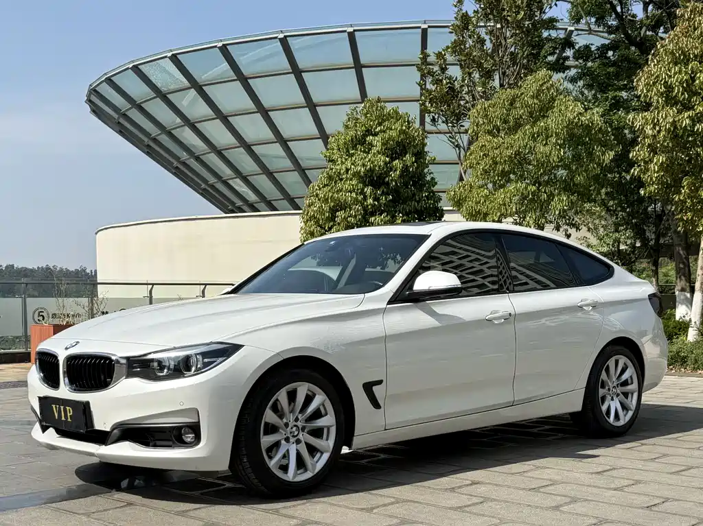BMW 3 Series GT 2018 — фото 1