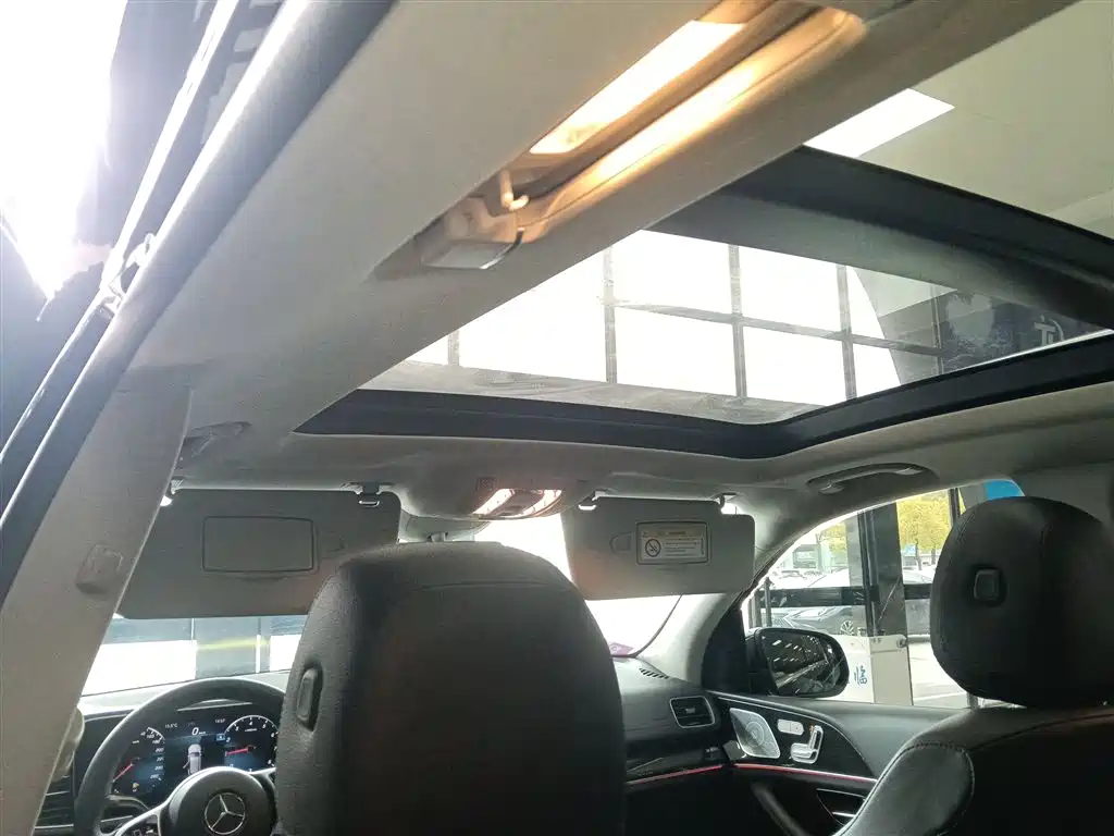 Mercedes-Benz GLE 2019 — фото 14