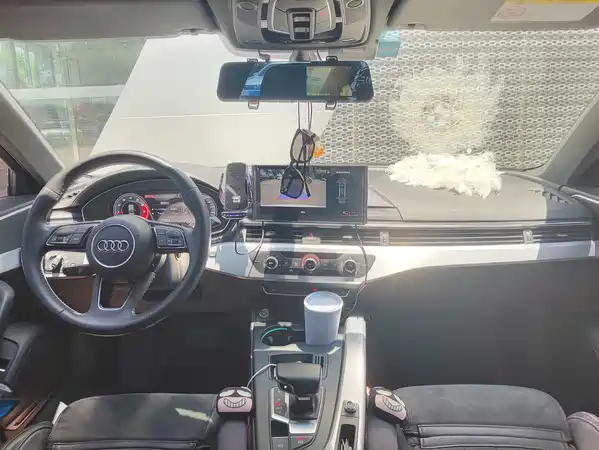 Audi A4L 2021