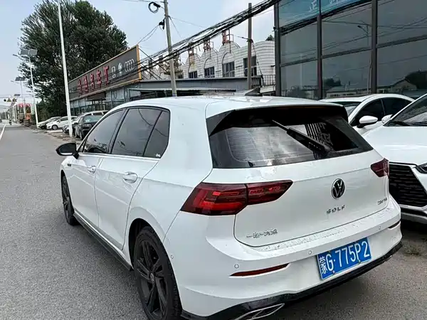 Volkswagen Golf 2023