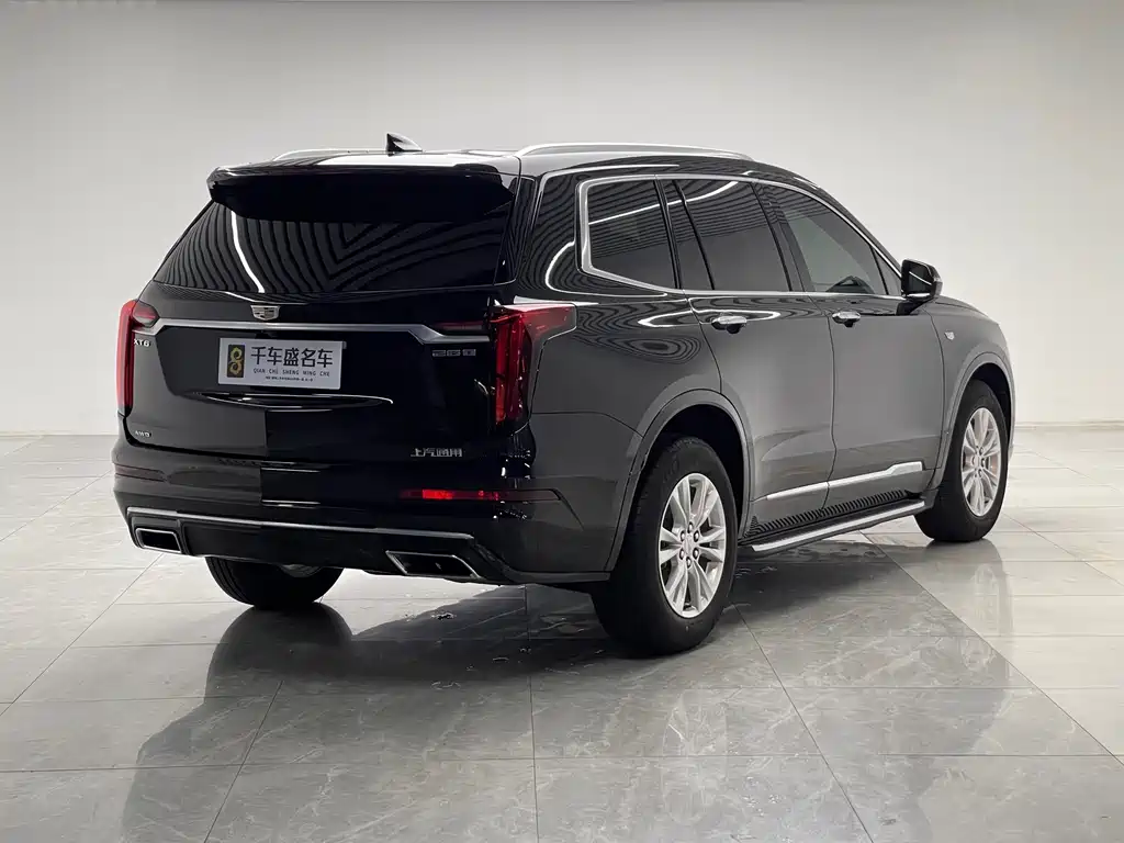 Cadillac XT6 2023 — фото 6