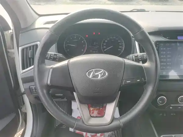 Hyundai ix25 2015