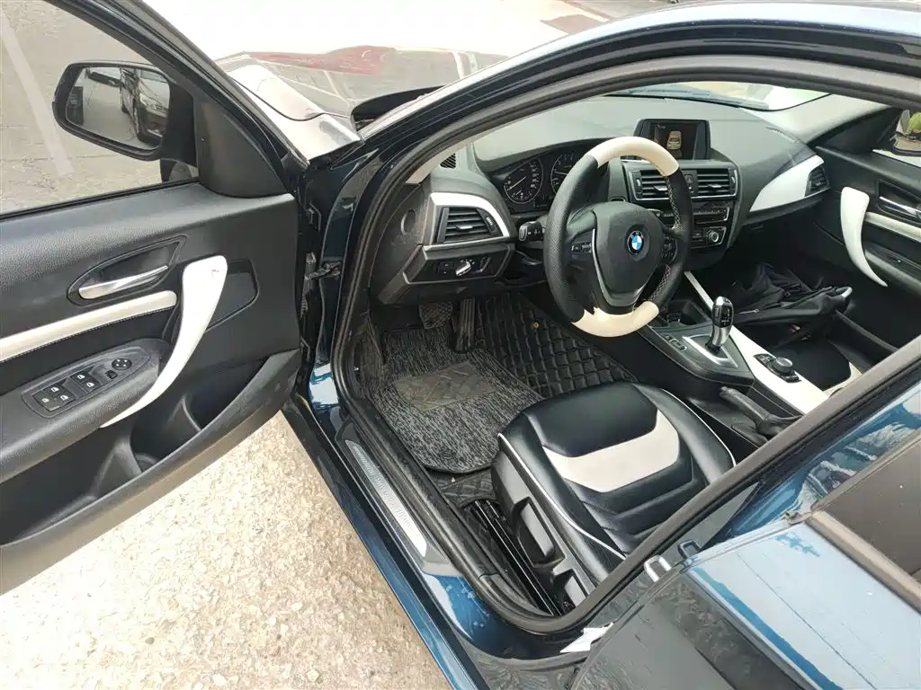 BMW 1 Series 2016 — фото 12