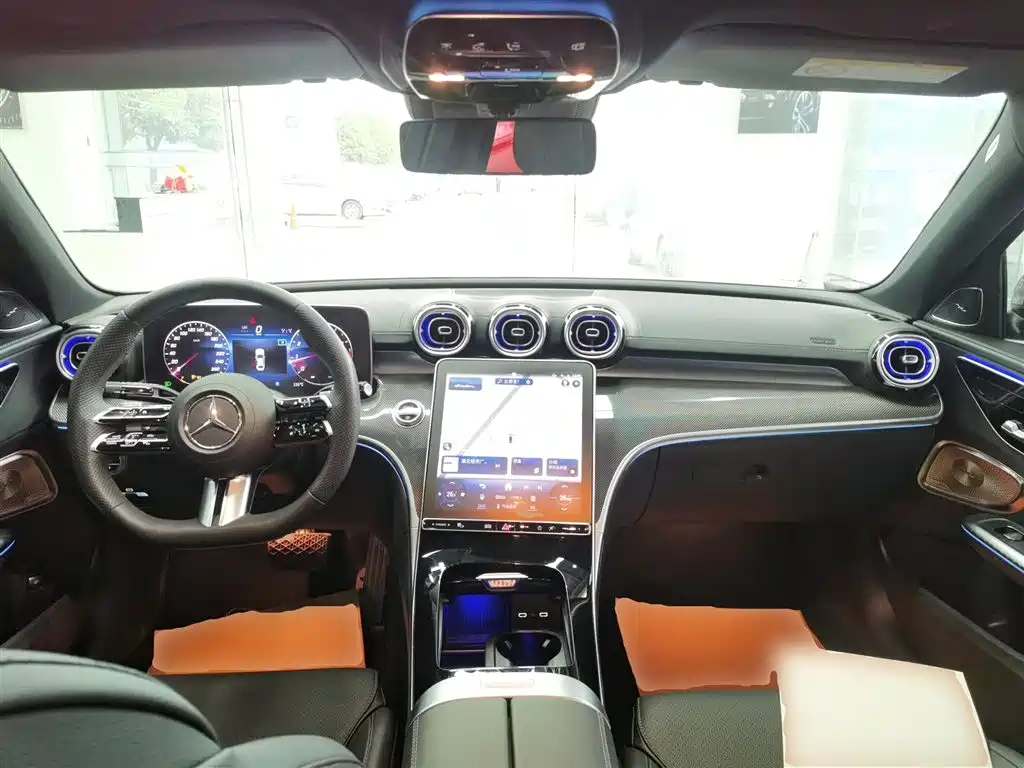 Mercedes-Benz C-Class 2023 — фото 10