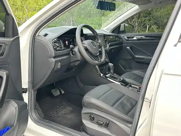 Volkswagen T-Roc 2022