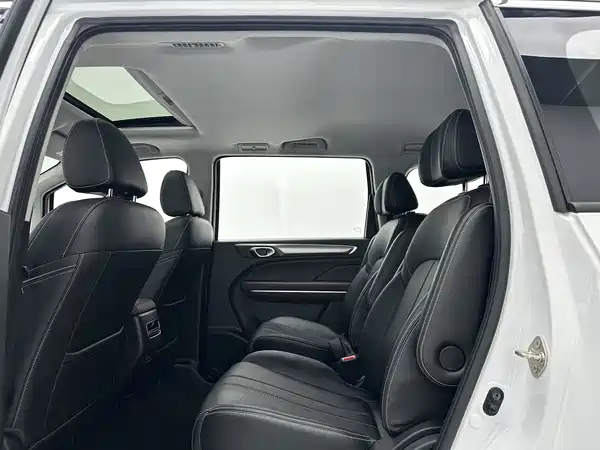 GAC Trumpchi M6 2022