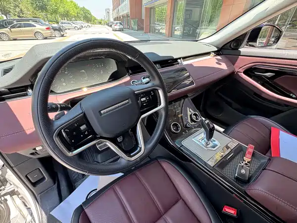 Land Rover Range Rover Evoque 2023