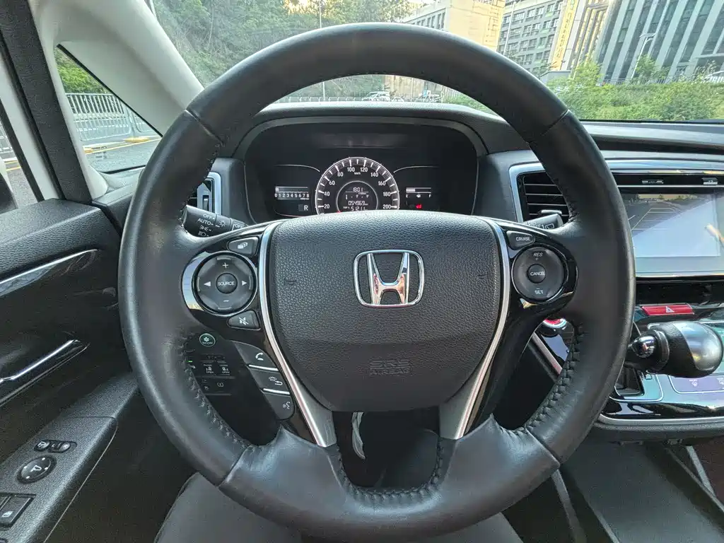 Honda Odyssey 2019 — фото 15