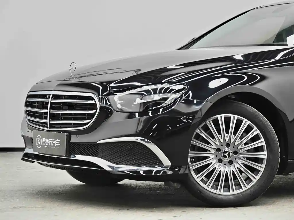 Mercedes-Benz E-Class 2022 — фото 13
