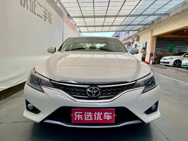 Toyota Reiz 2016