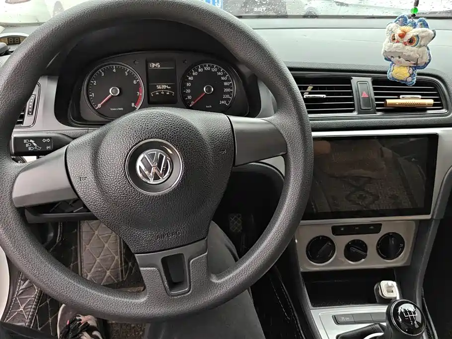 Volkswagen Lavida 2018 — фото 12
