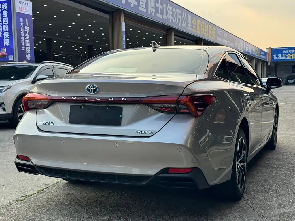 Toyota Avalon 2023 — фото 22