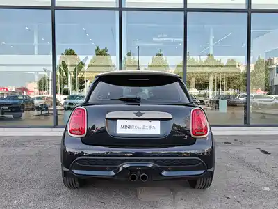 MINI MINI 2023