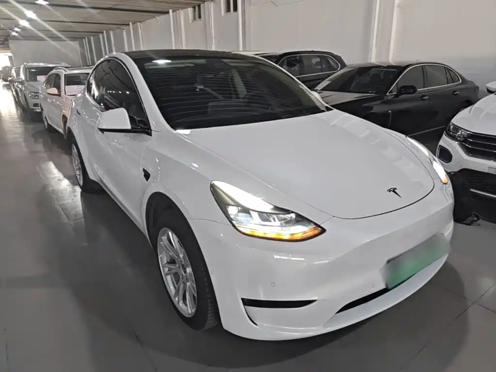 Tesla Model Y 2023 — фото 4