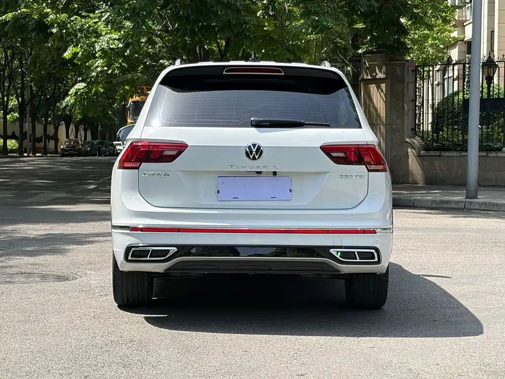 Volkswagen Tiguan L 2024 — фото 7
