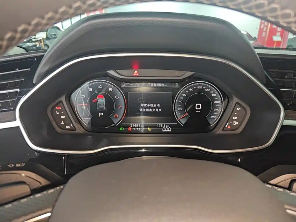 Audi Q3 Sportback 2022 — фото 12
