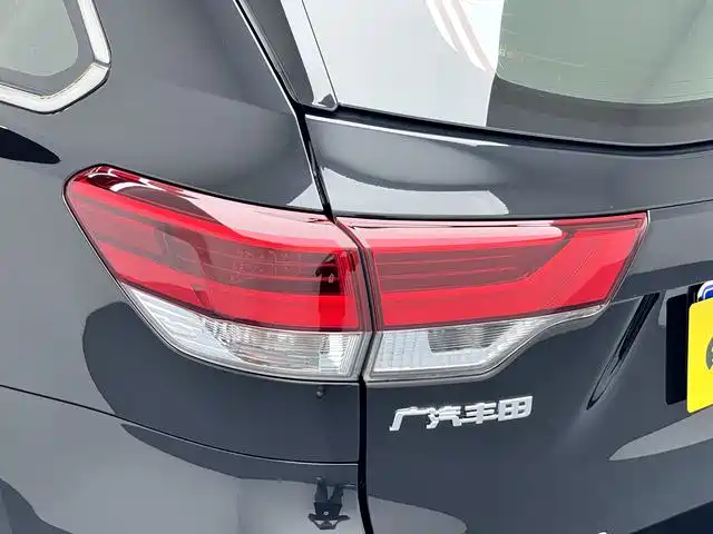 Toyota Highlander 2021 — фото 19