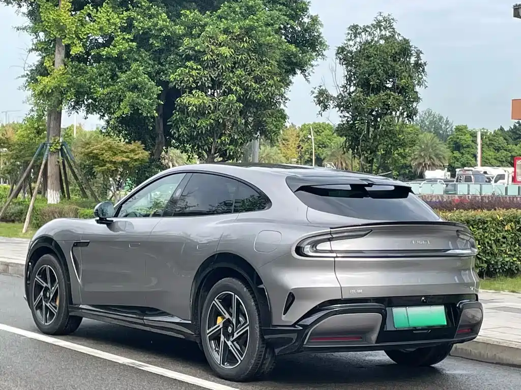Xiaomi YU7 2026 — фото 9