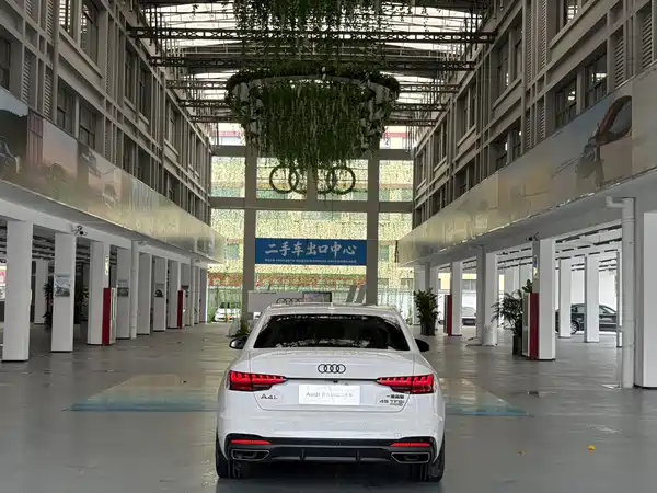 Audi A4L 2023