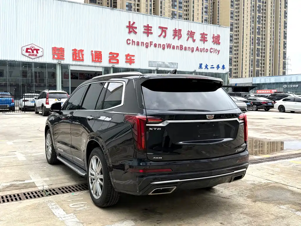 Cadillac XT6 2023 — фото 9
