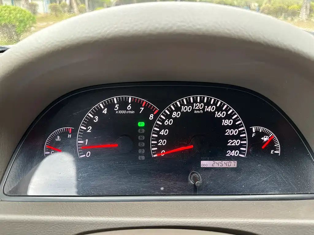 Toyota Camry 2005 — фото 15