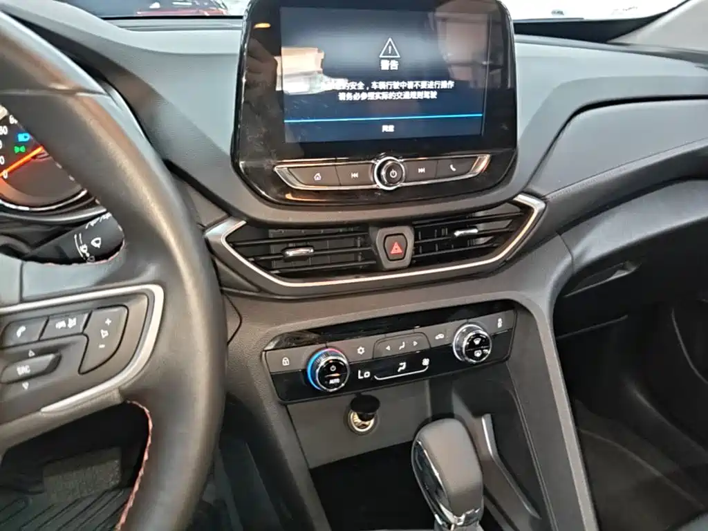 Chevrolet Orlando 2020 — фото 13