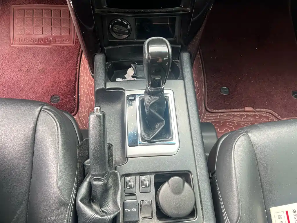 Toyota Prado 2017 — фото 10