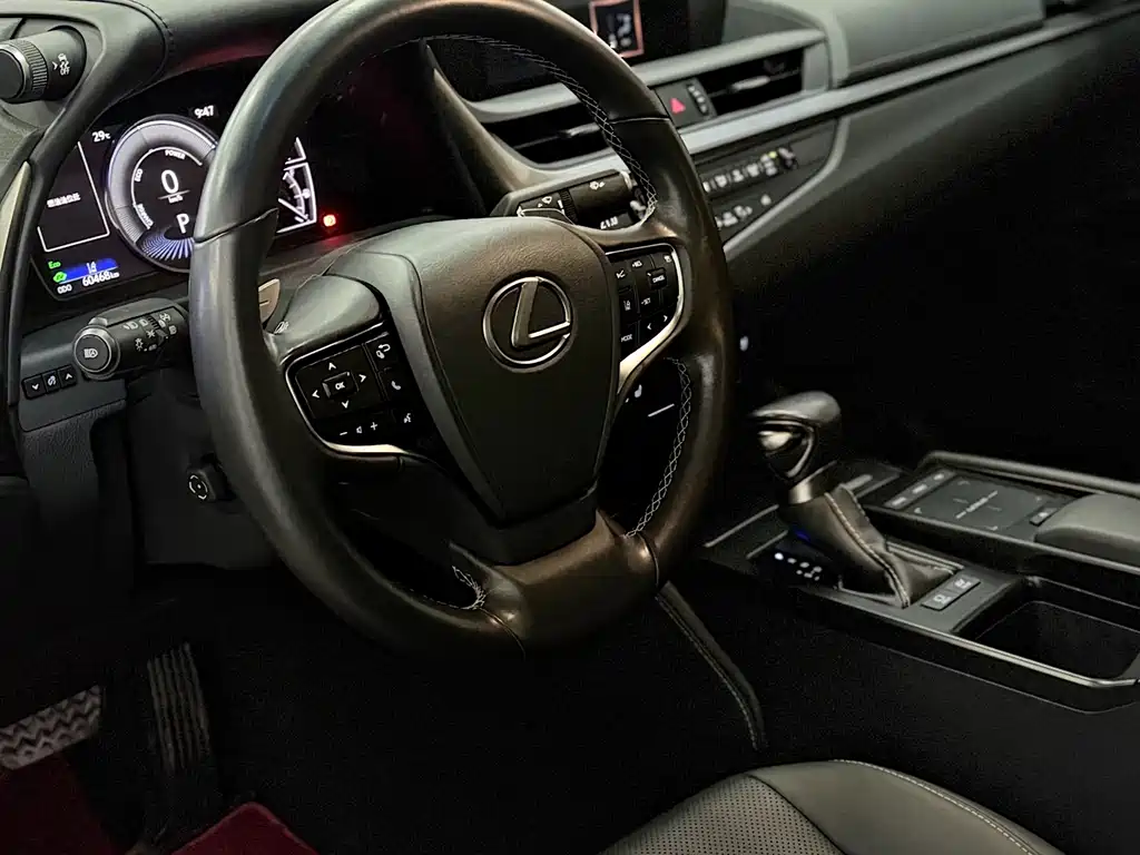 Lexus ES 2021 — фото 14