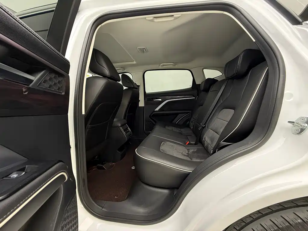 Haval H6 2023 — фото 13