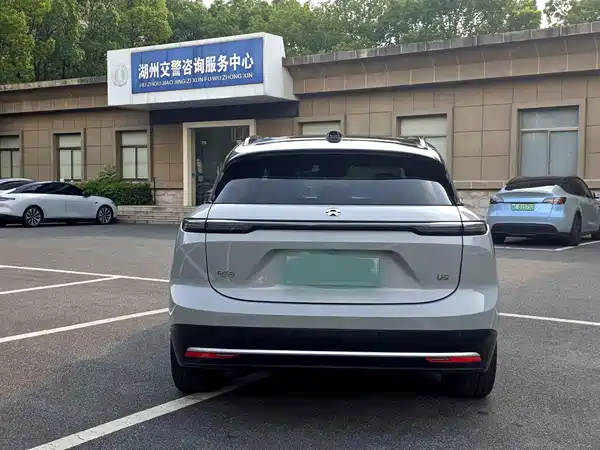 NIO ES6 2025