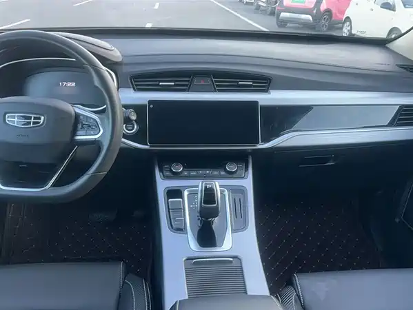 Geely Boyue 2021