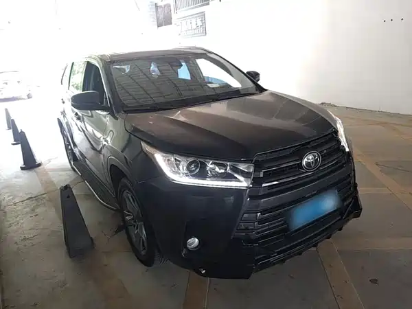 Toyota Highlander 2020