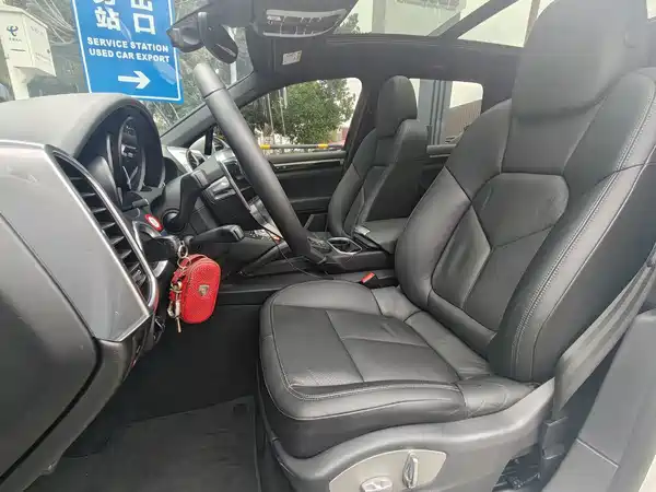 Porsche Cayenne 2015