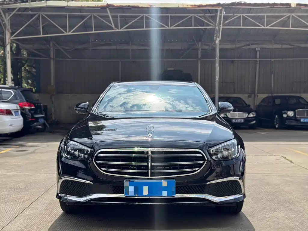 Mercedes-Benz E-Class 2023 — фото 2