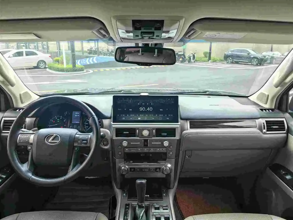 Lexus GX 2016 — фото 15