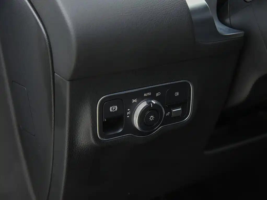 Mercedes-Benz GLB 2020 — фото 15