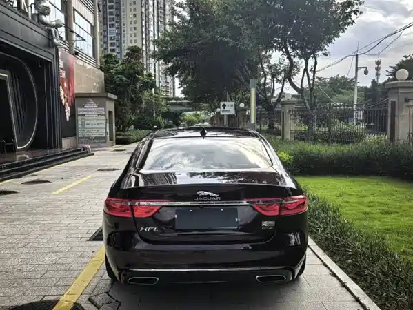Jaguar XFL 2018