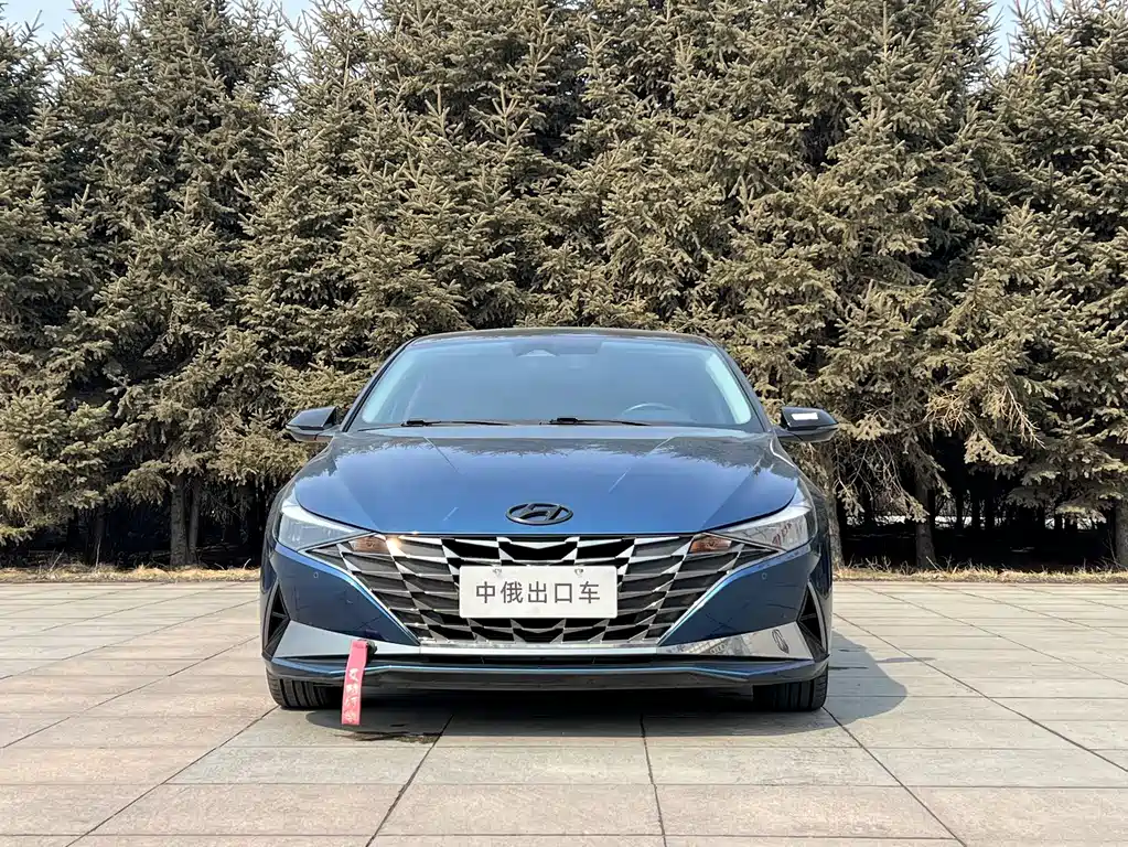 Hyundai Elantra 2022 — фото 2