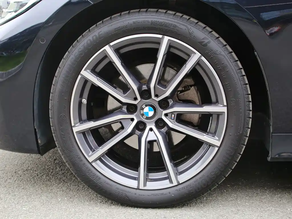 BMW 3 Series 2020 — фото 19