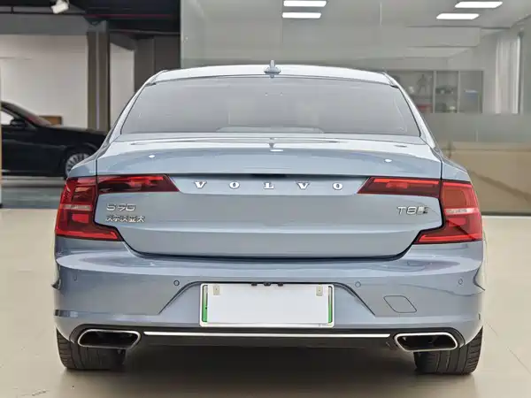 Volvo S90 Plug-In Hybrid 2019