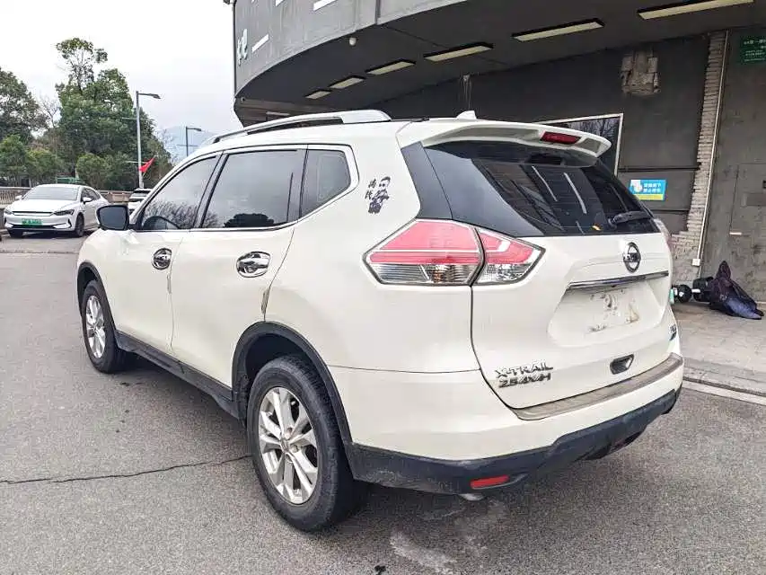 Nissan X-Trail 2015 — фото 9