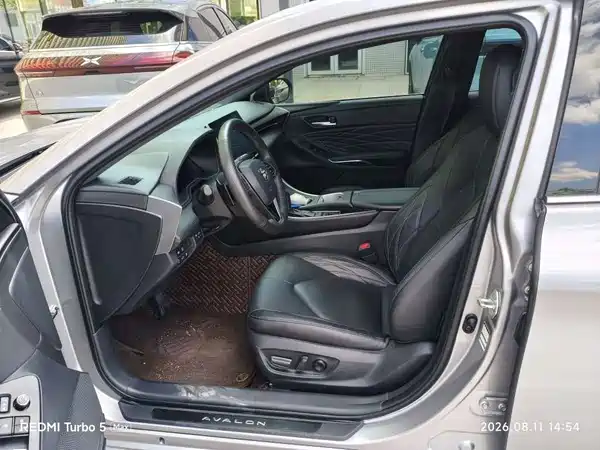 Toyota Avalon 2023