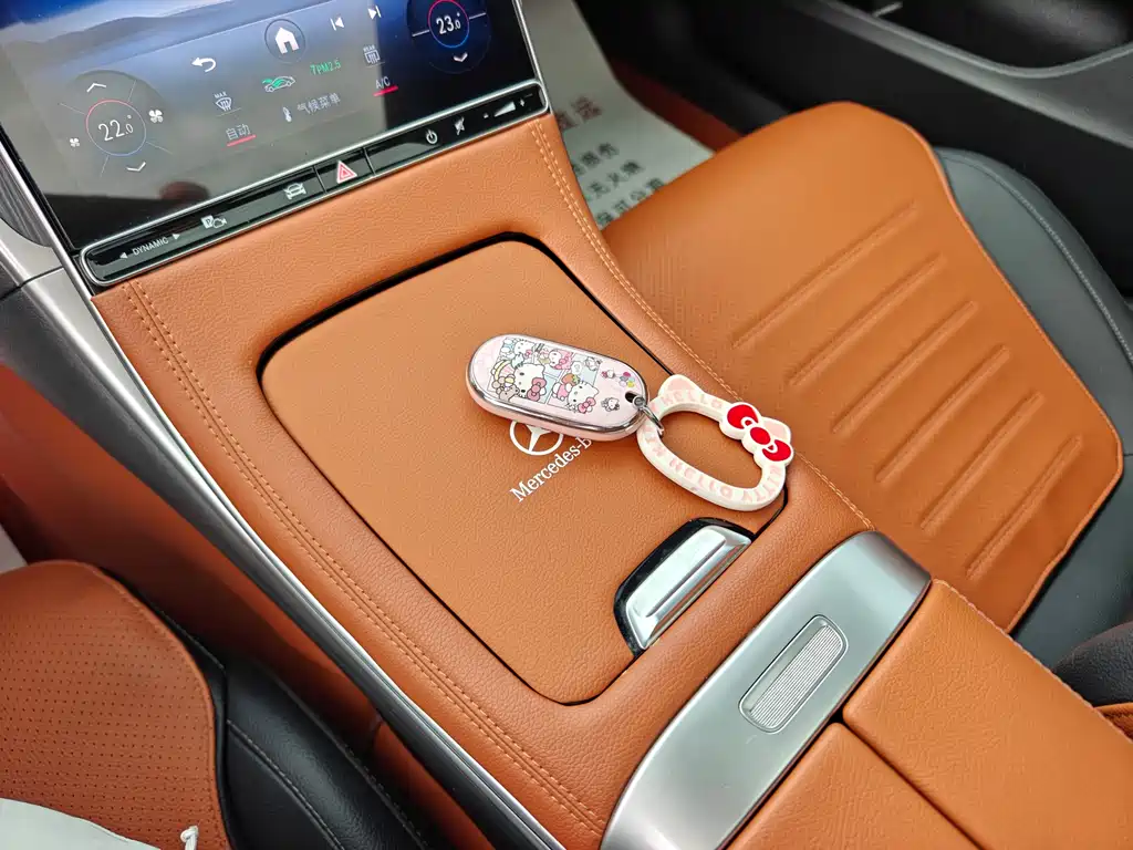 Mercedes-Benz C-Class 2023 — фото 16
