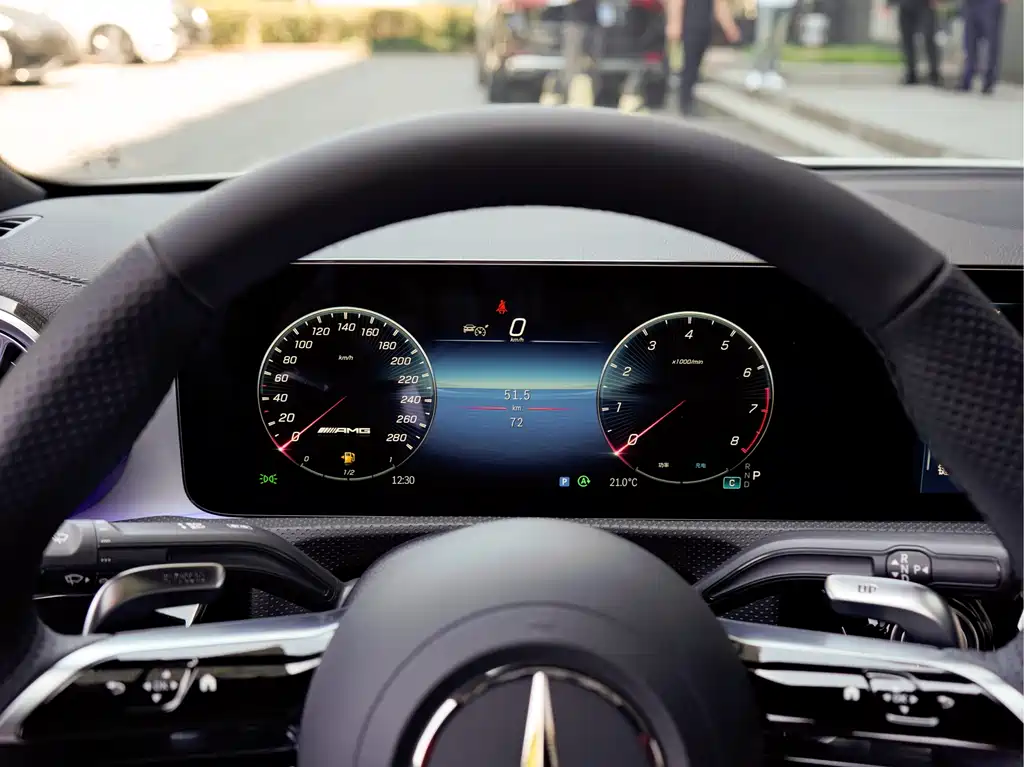 Mercedes-Benz CLA AMG 2026 — фото 9