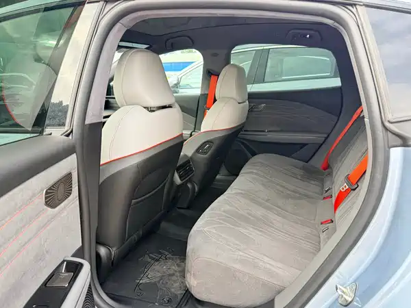 Geely Galaxy E8 2025