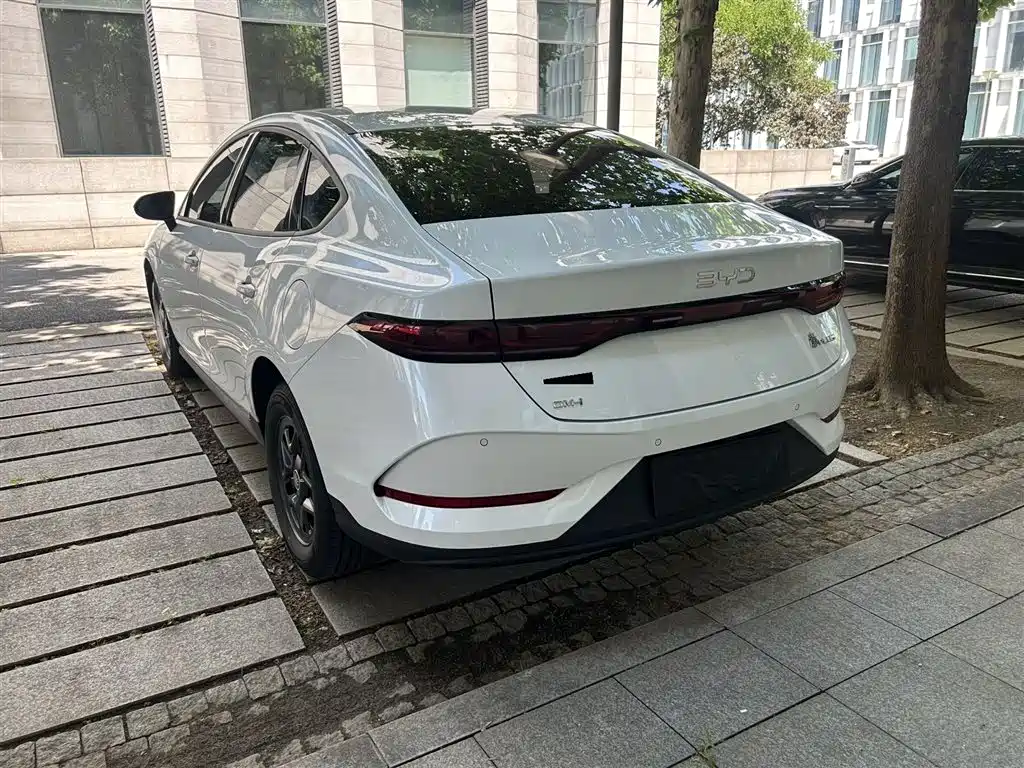 BYD Qin PLUS 2025 — фото 5