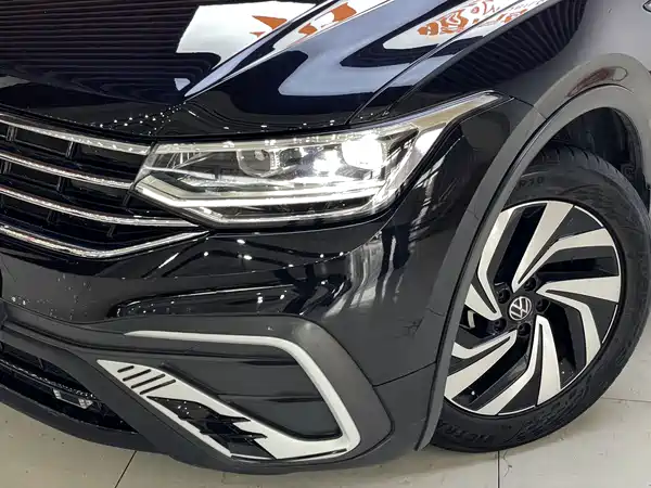 Volkswagen Tiguan L 2022